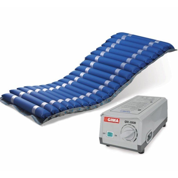 Materasso ad elementi intercambiabili con compressore