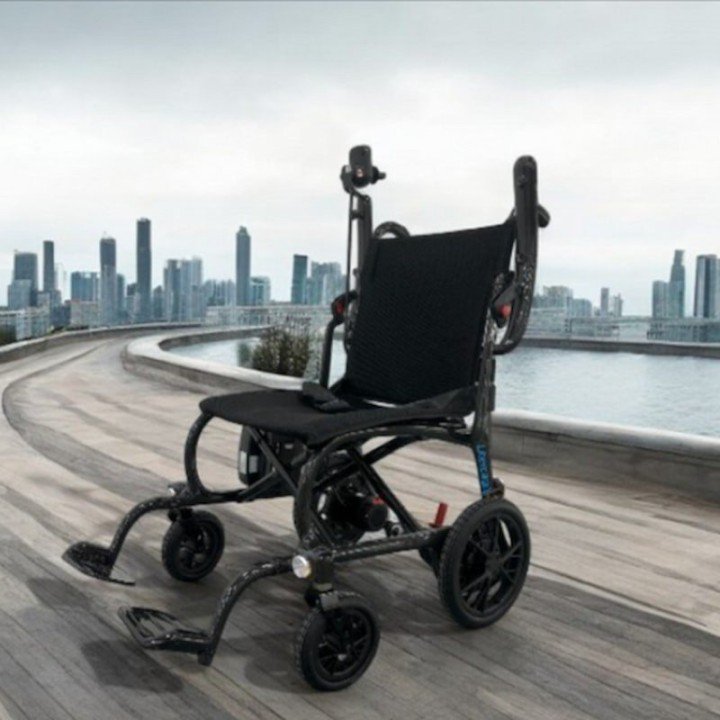 Carrozzina elettrica pieghevole MIAMI CARBON LITE