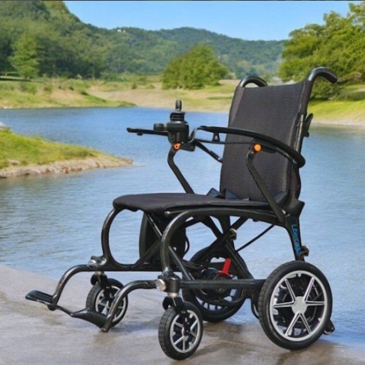 Carrozzina elettrica pieghevole MIAMI CARBON LITE