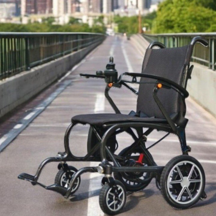 Carrozzina elettrica pieghevole MIAMI CARBON LITE