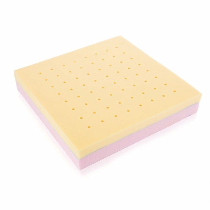 Cuscino forato in schiuma viscoelastica espansa