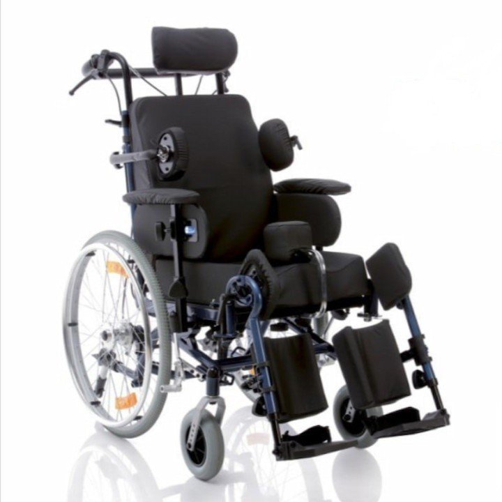 Carrozzina ad autospinta polifunzionale RELIEF